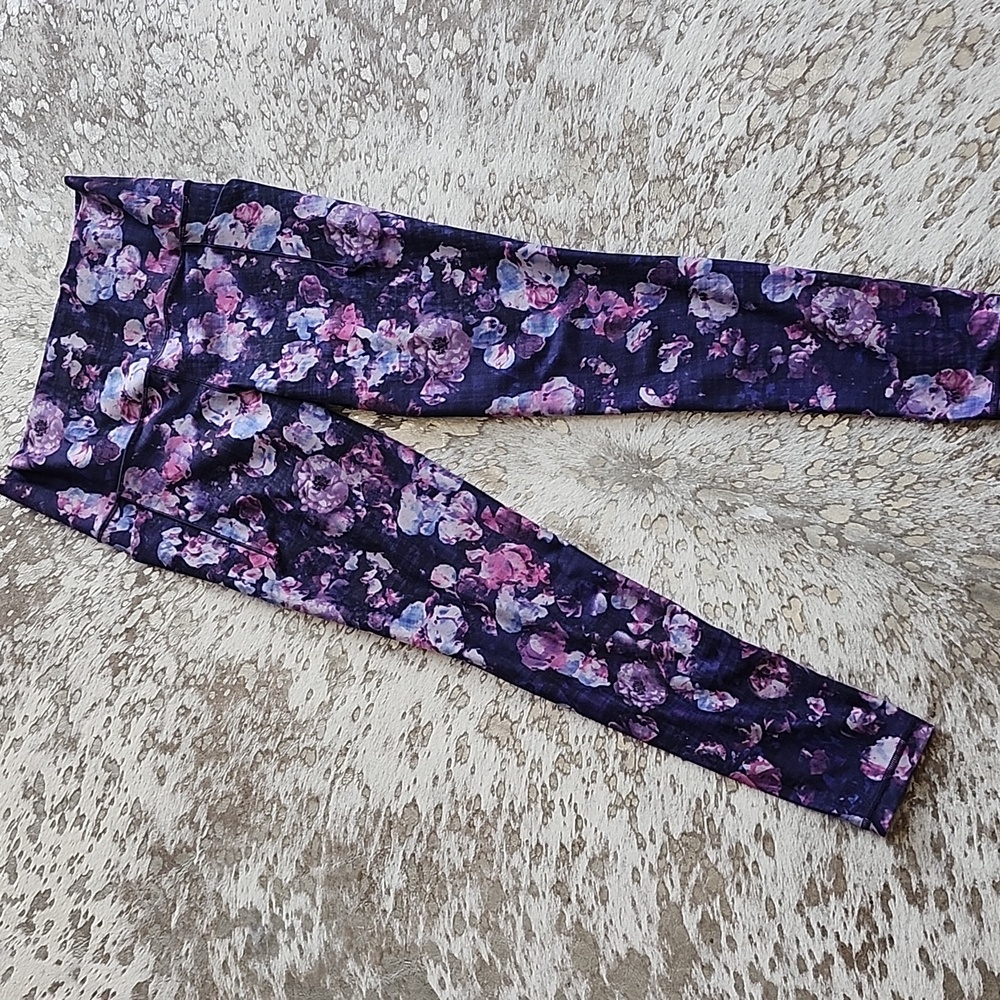 Athleta Salutation Stash Pocket ll Printed Tight SzM - Picture 2 of 8